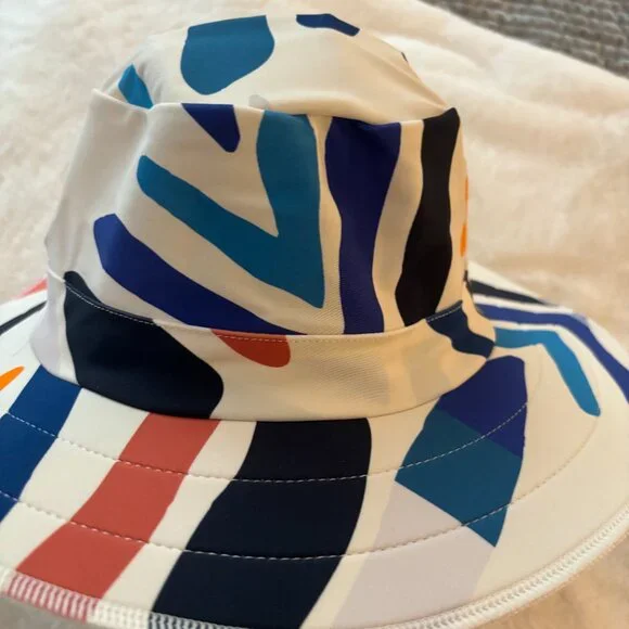 Swimlids SPF 50 swimming hat. New with Tags. Never worn. - Picture 10 of 13